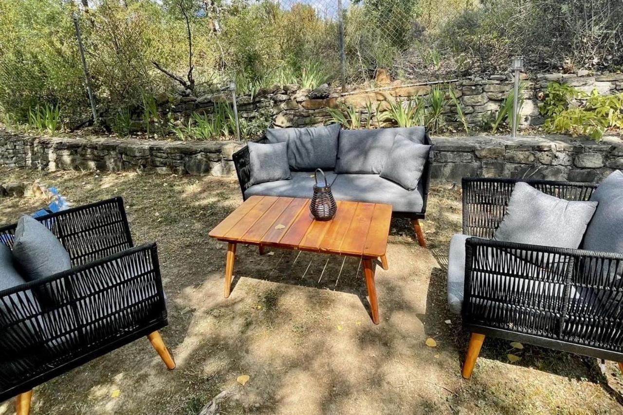 Rural Hostel Dos Lucas Oros Bajo Экстерьер фото